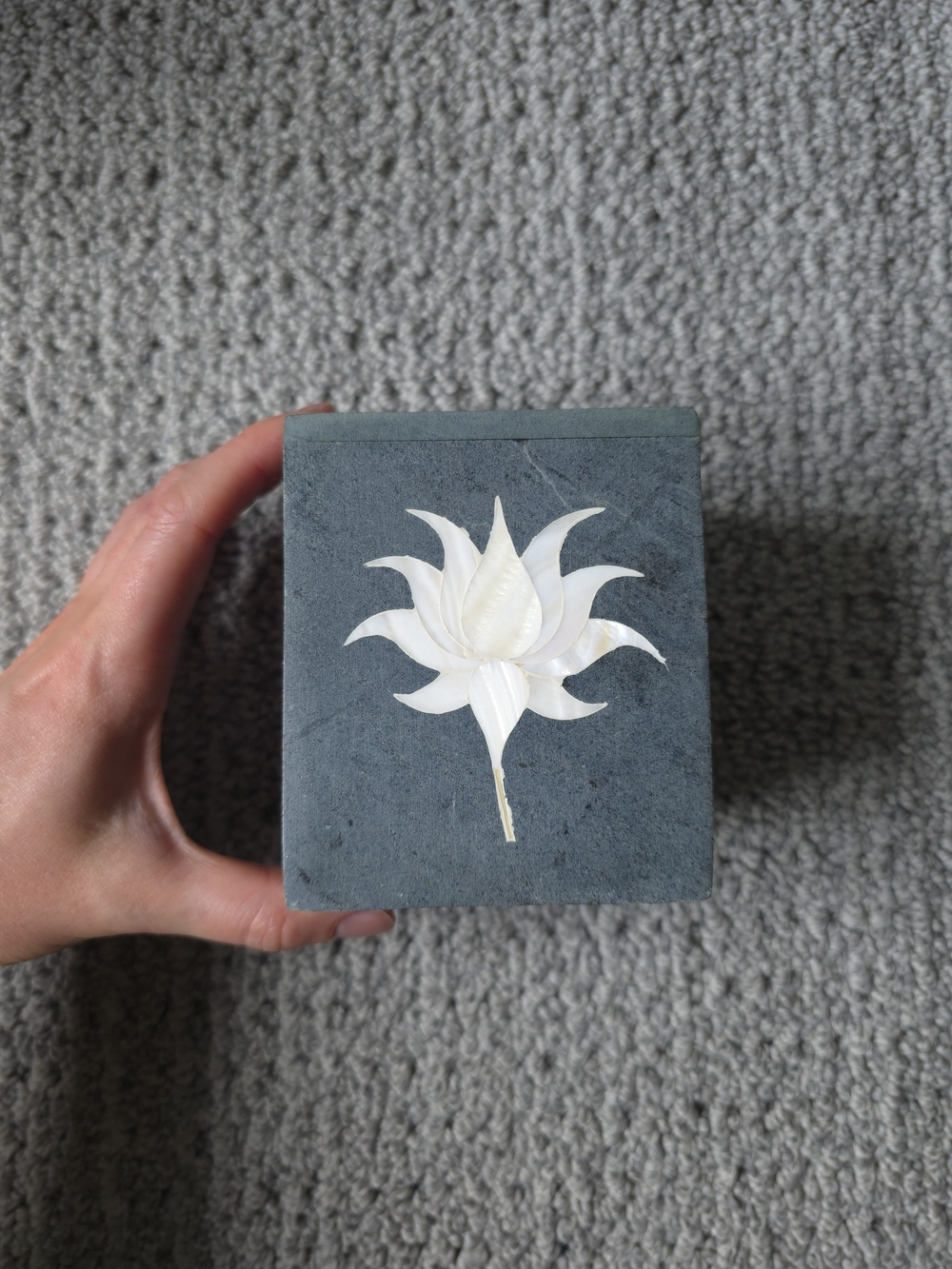 Soapstone Candle Holder/Essential Oil Diffuser with Mother-of-Pearl Flower Inlay
